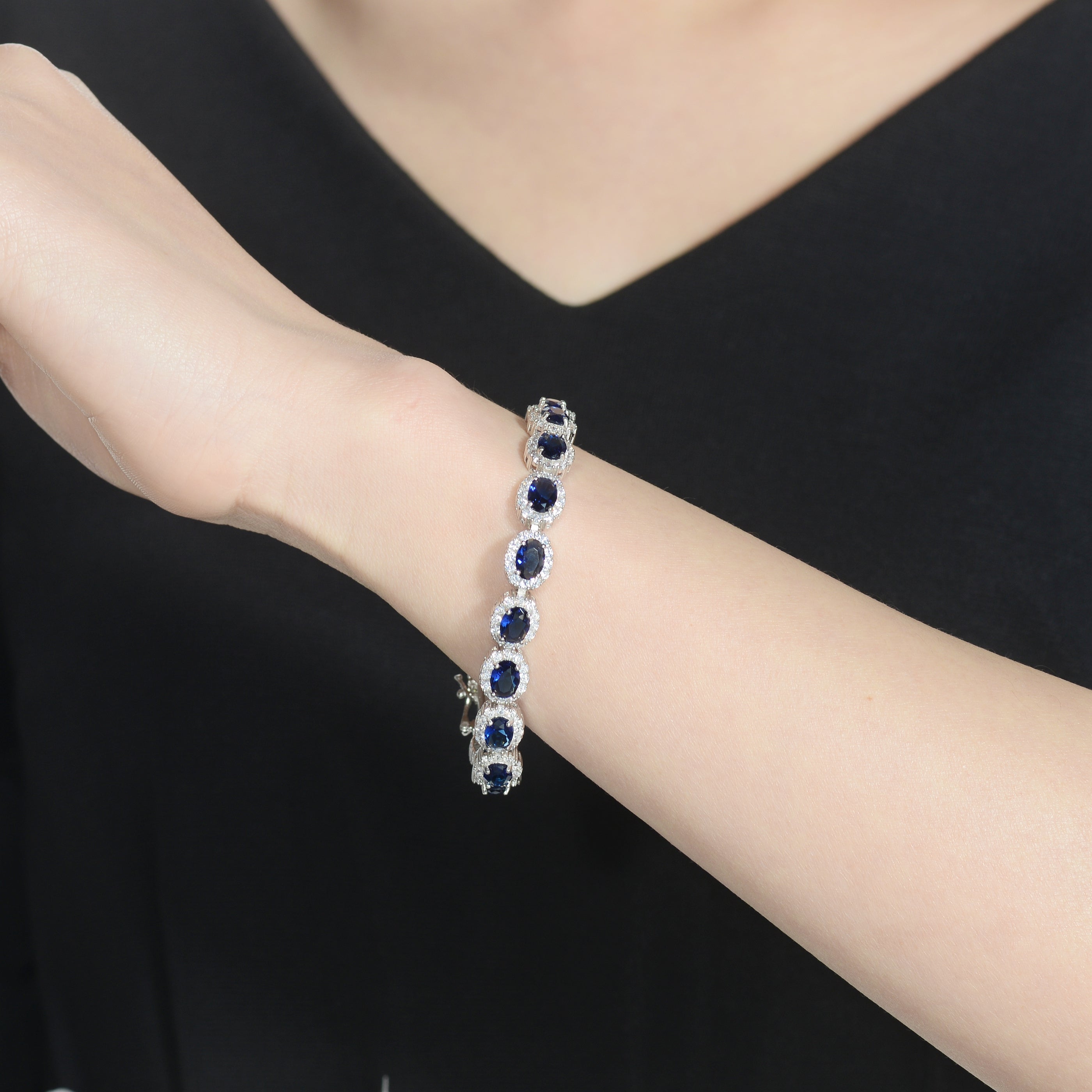 Celeste Oval Shape Bracelet GENEVIVE