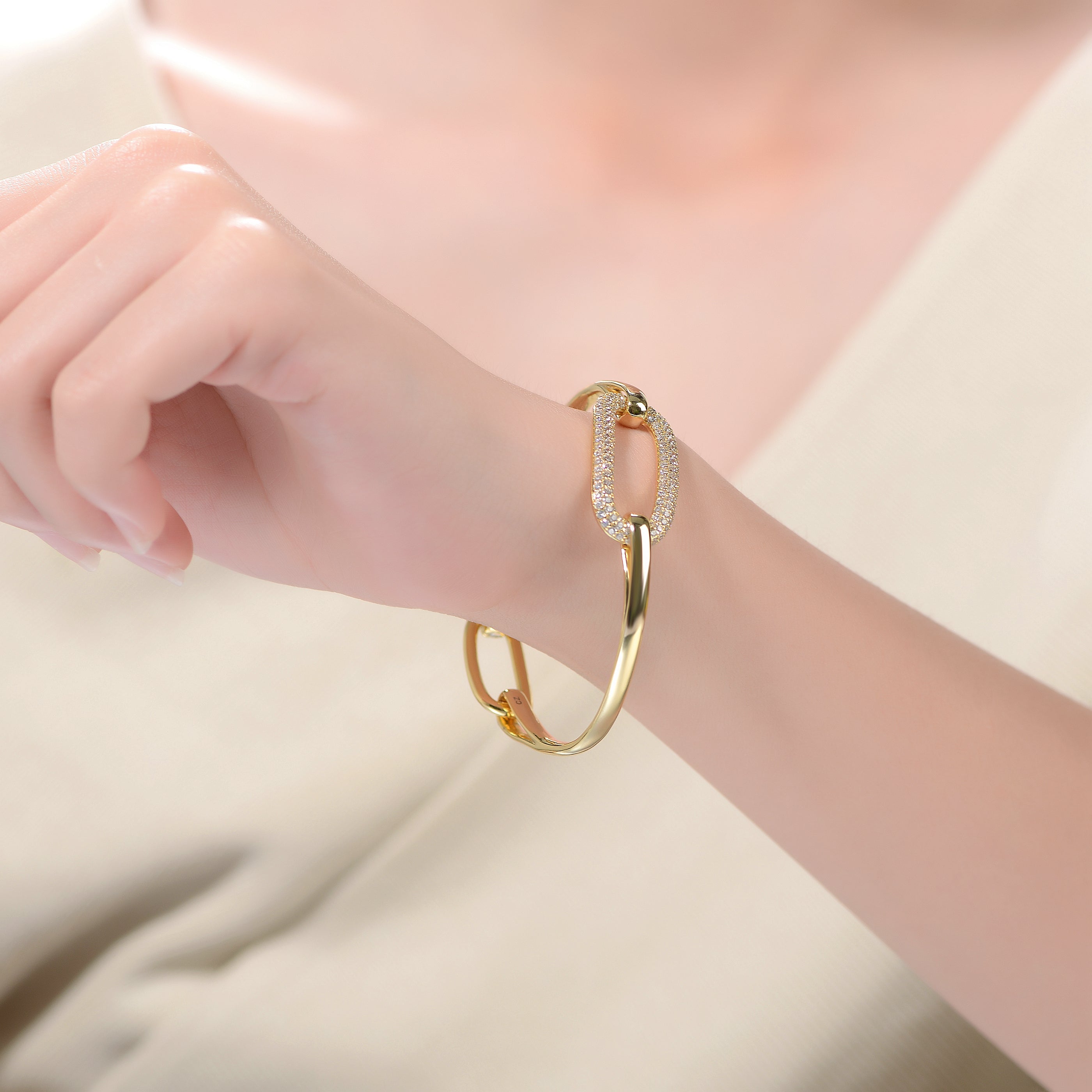 Pompidou Bangle Bracelet Genevive