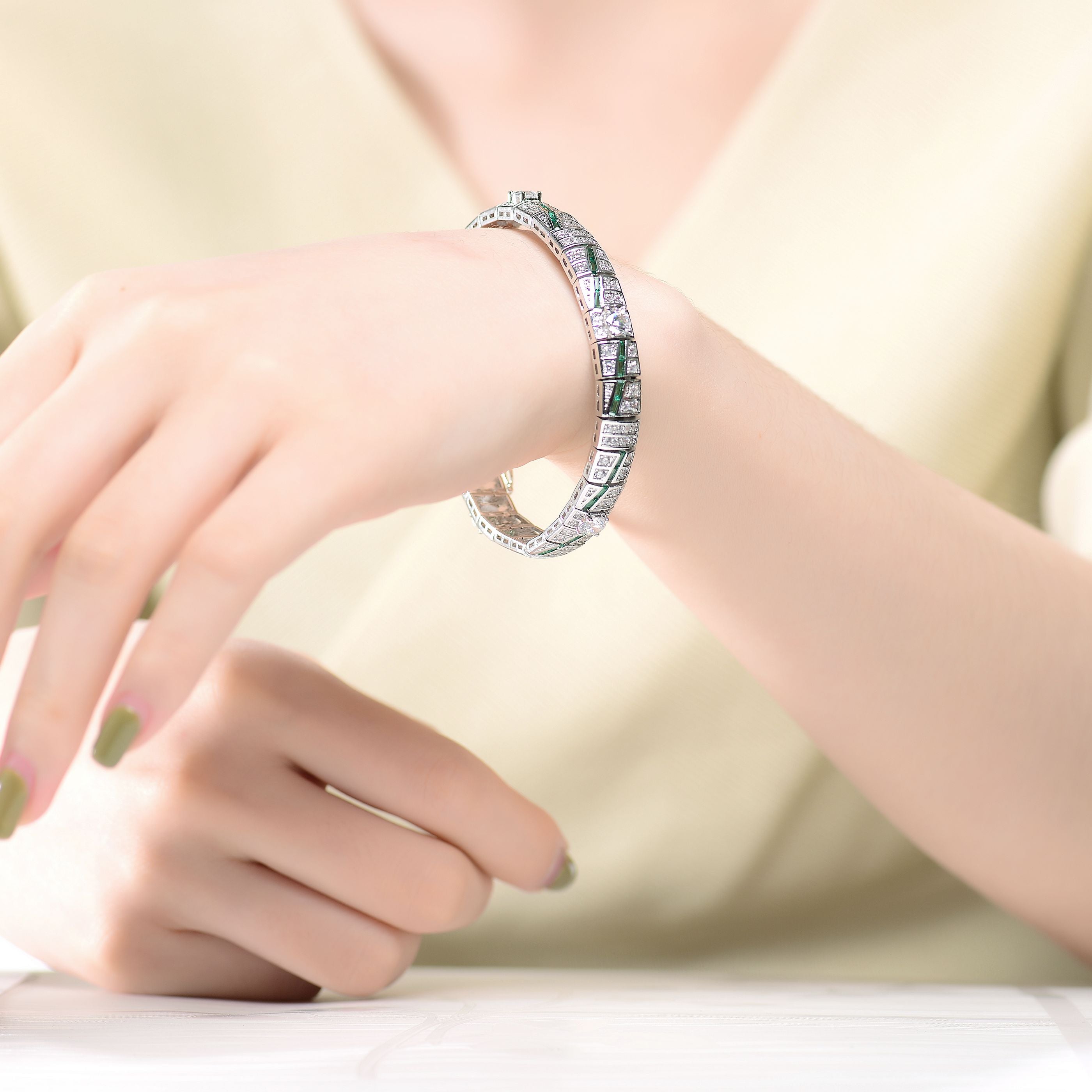 Corinne Classic Link Bracelet GENEVIVE