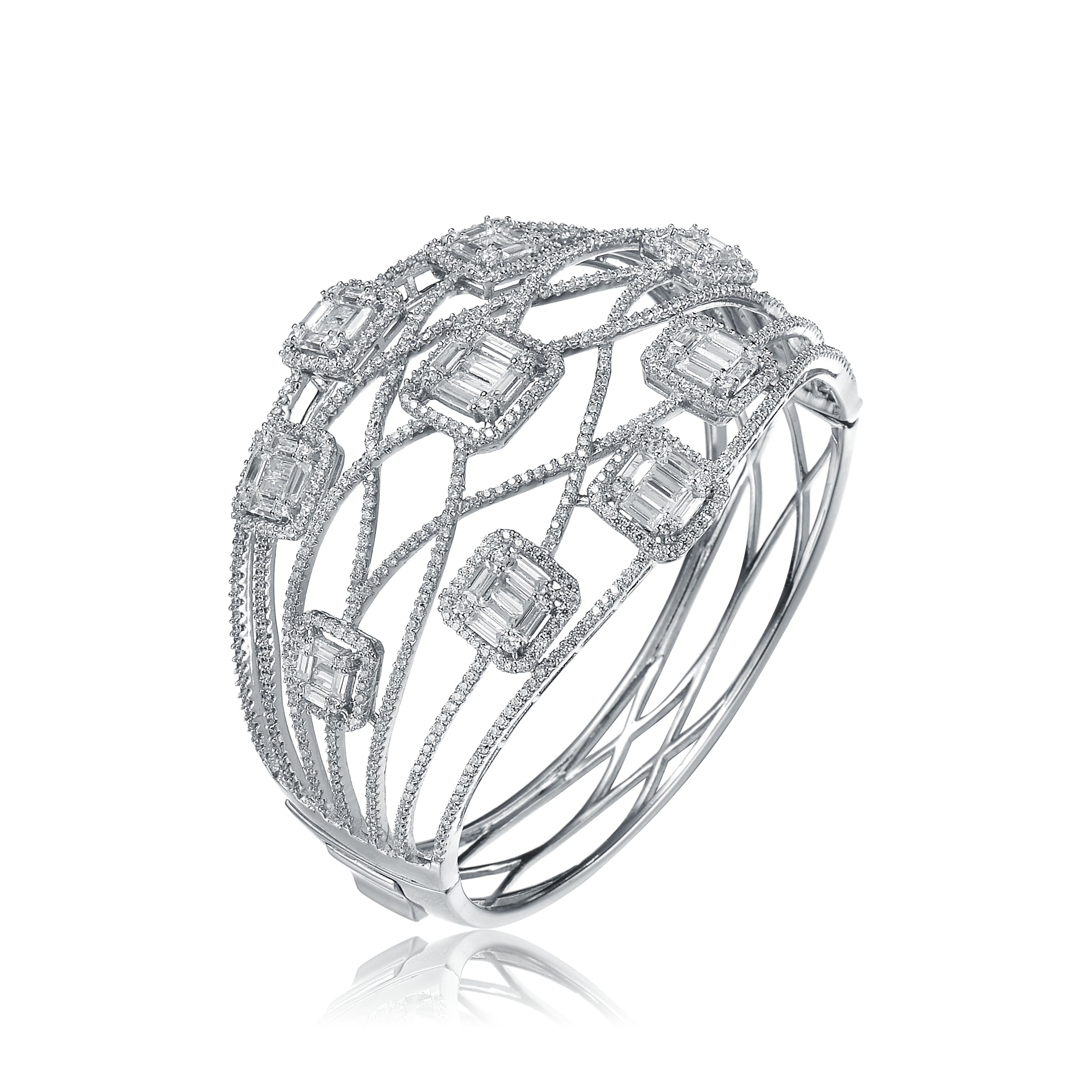 Corinne Bangle Bracelet GENEVIVE
