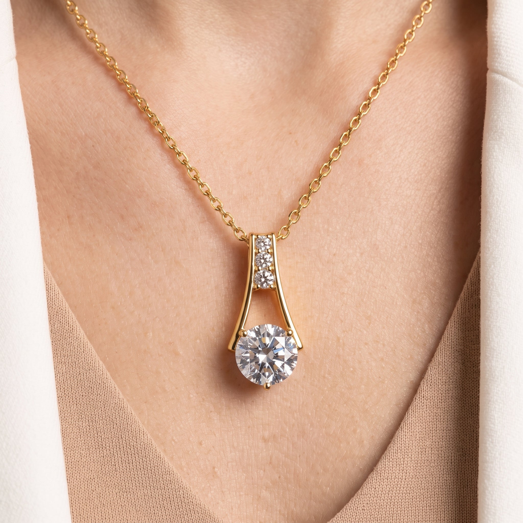 Cannes Lumieres Golden Pendant GENEVIVE