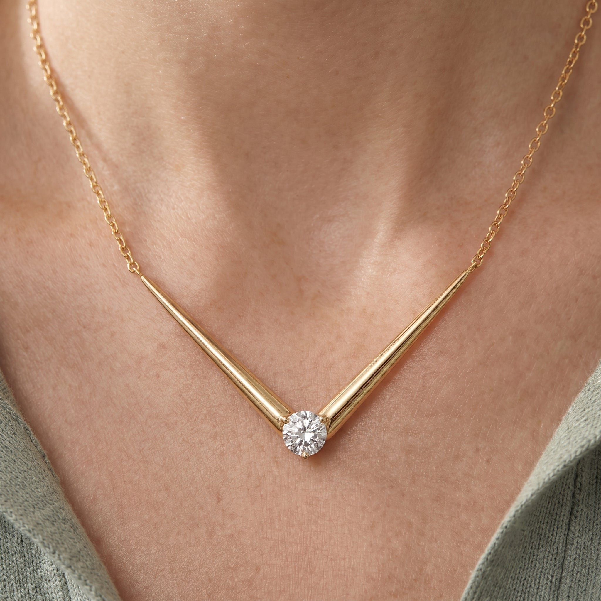Elise Chevron Solitaire Collier Necklace GENEVIVE