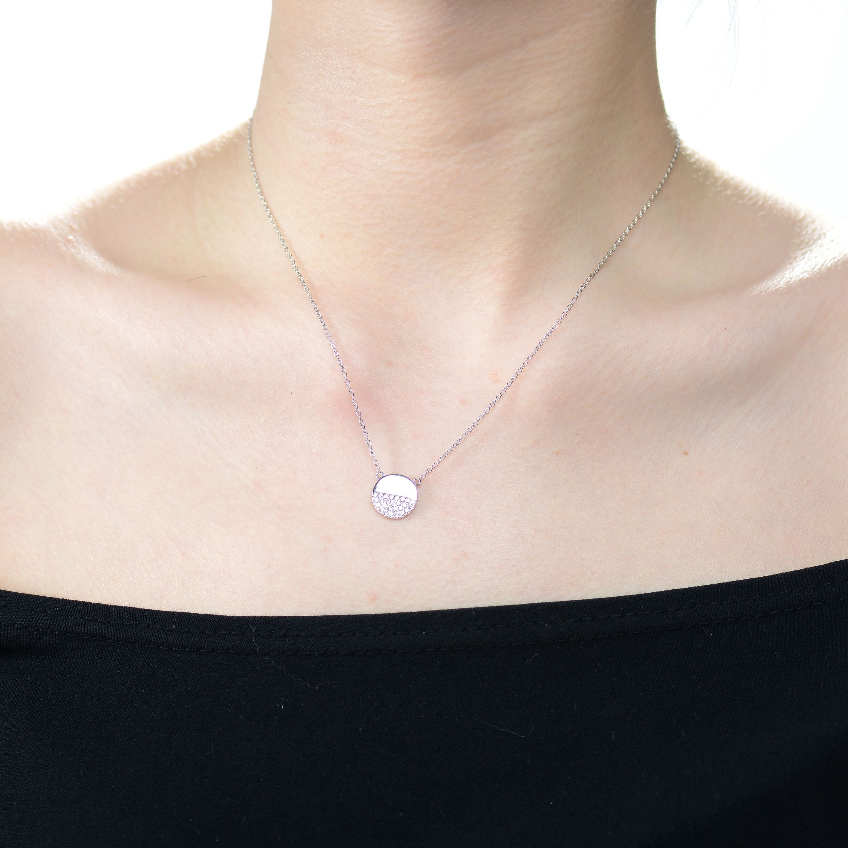 Camille Semi-Circle Pendentif Necklace GENEVIVE