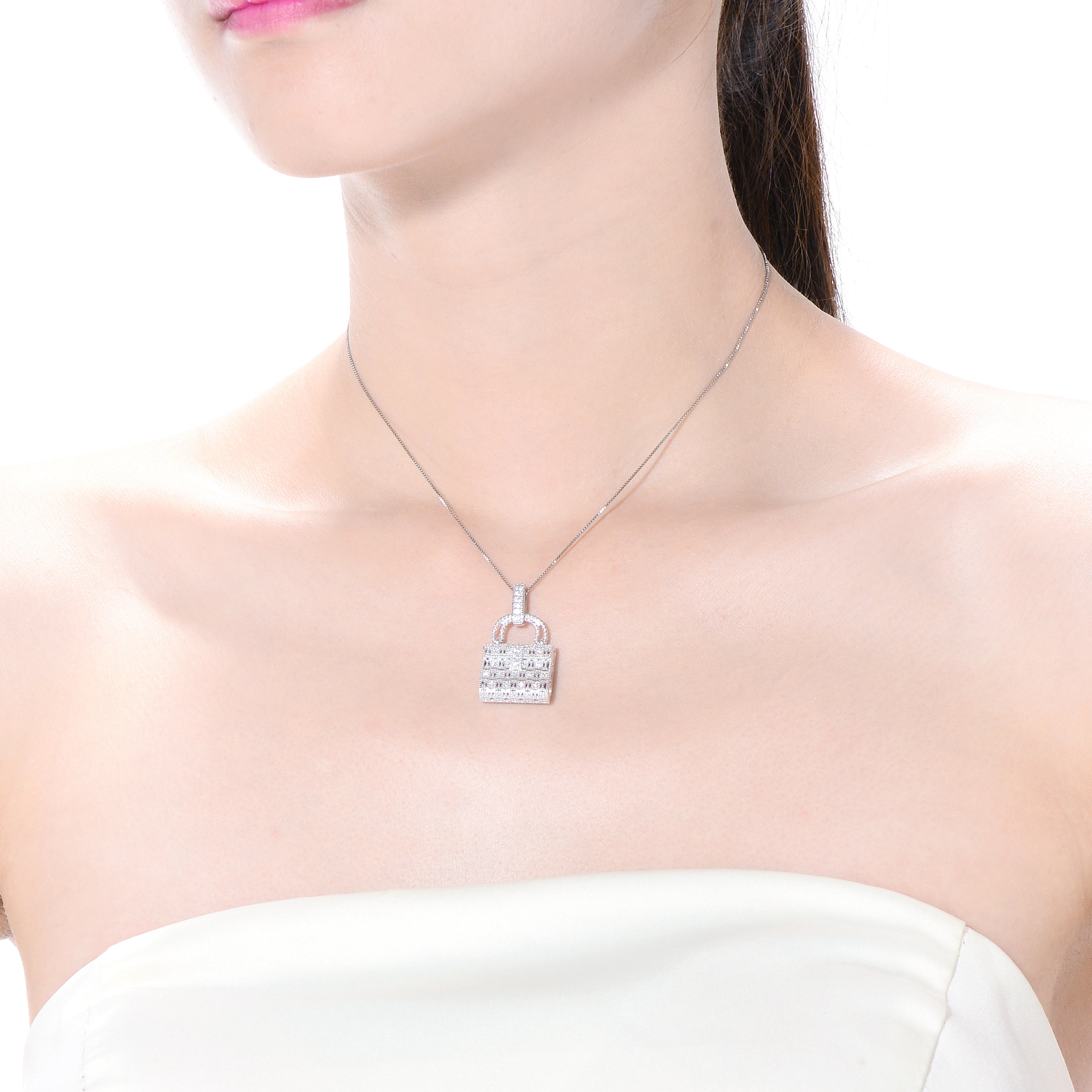 Coralie Classic Pendant Necklace GENEVIVE