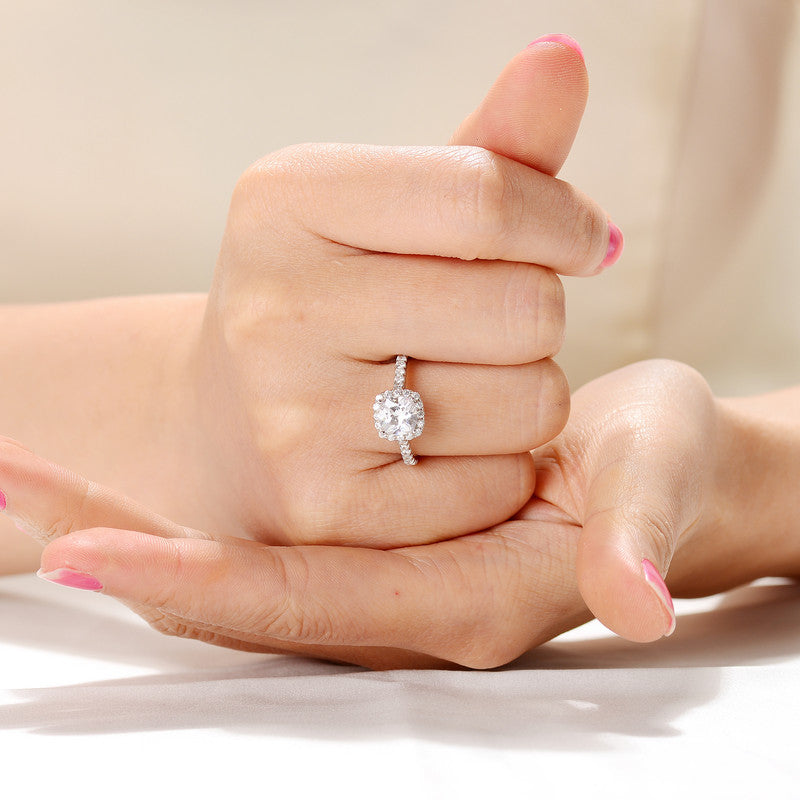 Marguerite Engagement Limited Edition Ring GENEVIVE