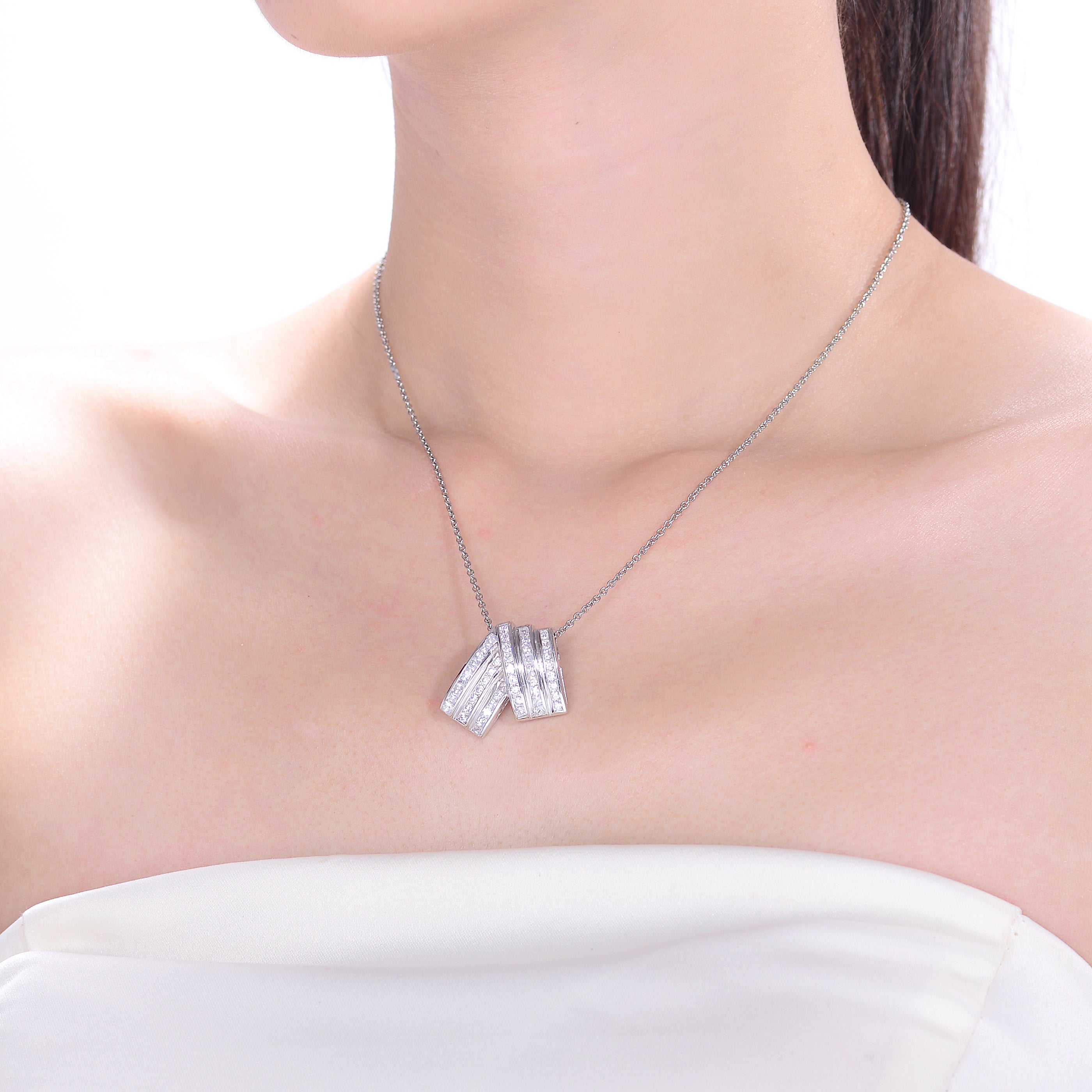 Raquelle Fold Over Necklace GENEVIVE