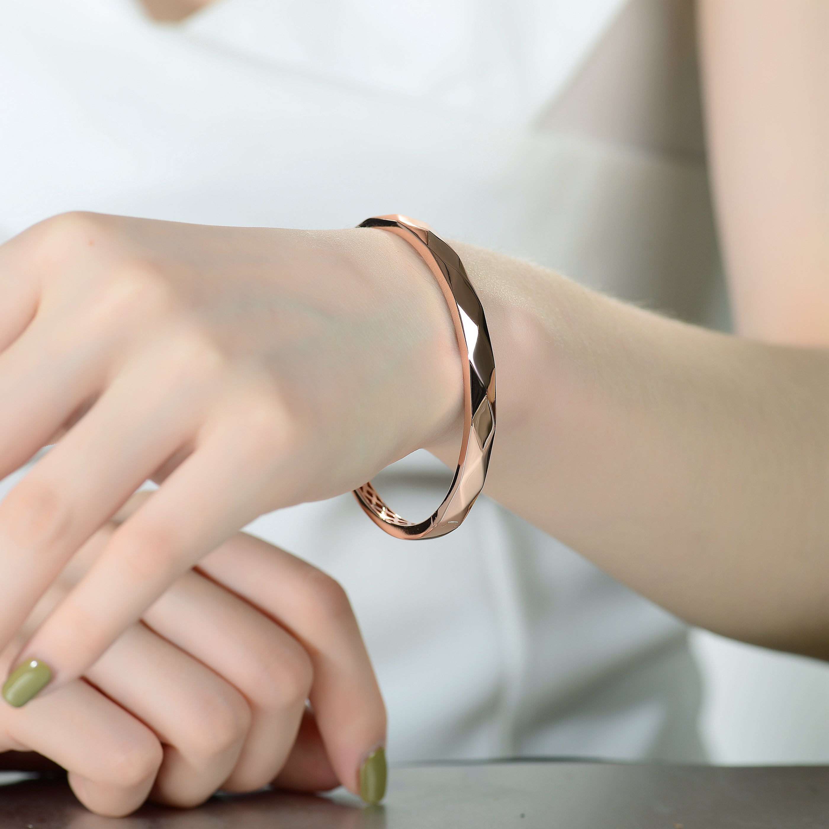 Belleville Rose Gold Plating Bangle Bracelet GENEVIVE