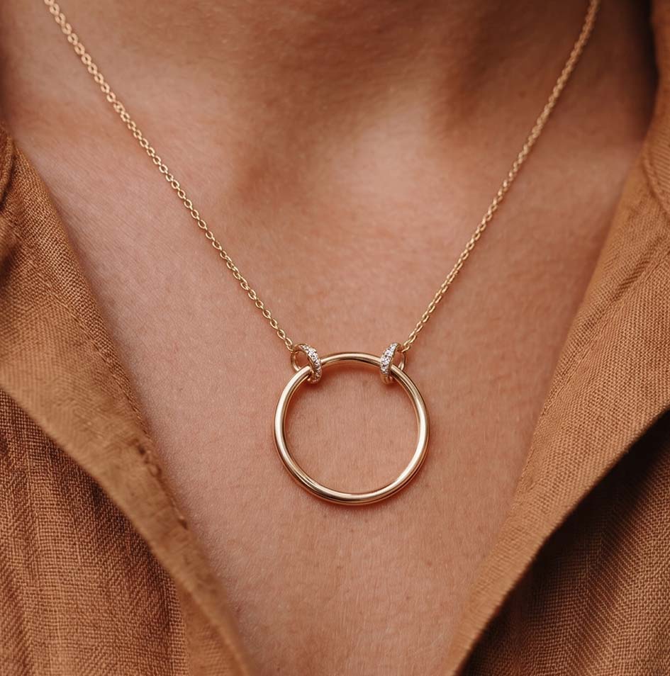 Triomphe Triple Circle Necklace GENEVIVE