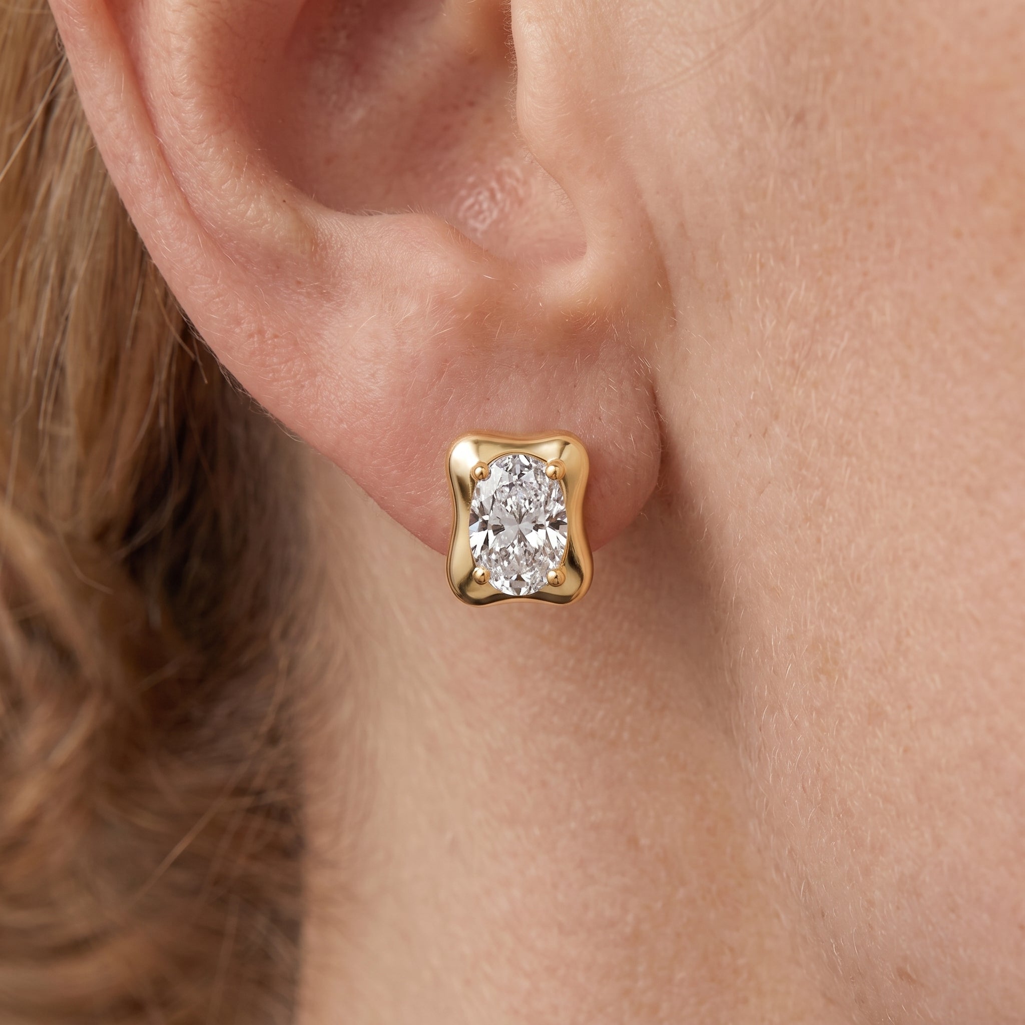 Paris Solitaire Couture Nouveau Earrings GENEVIVE