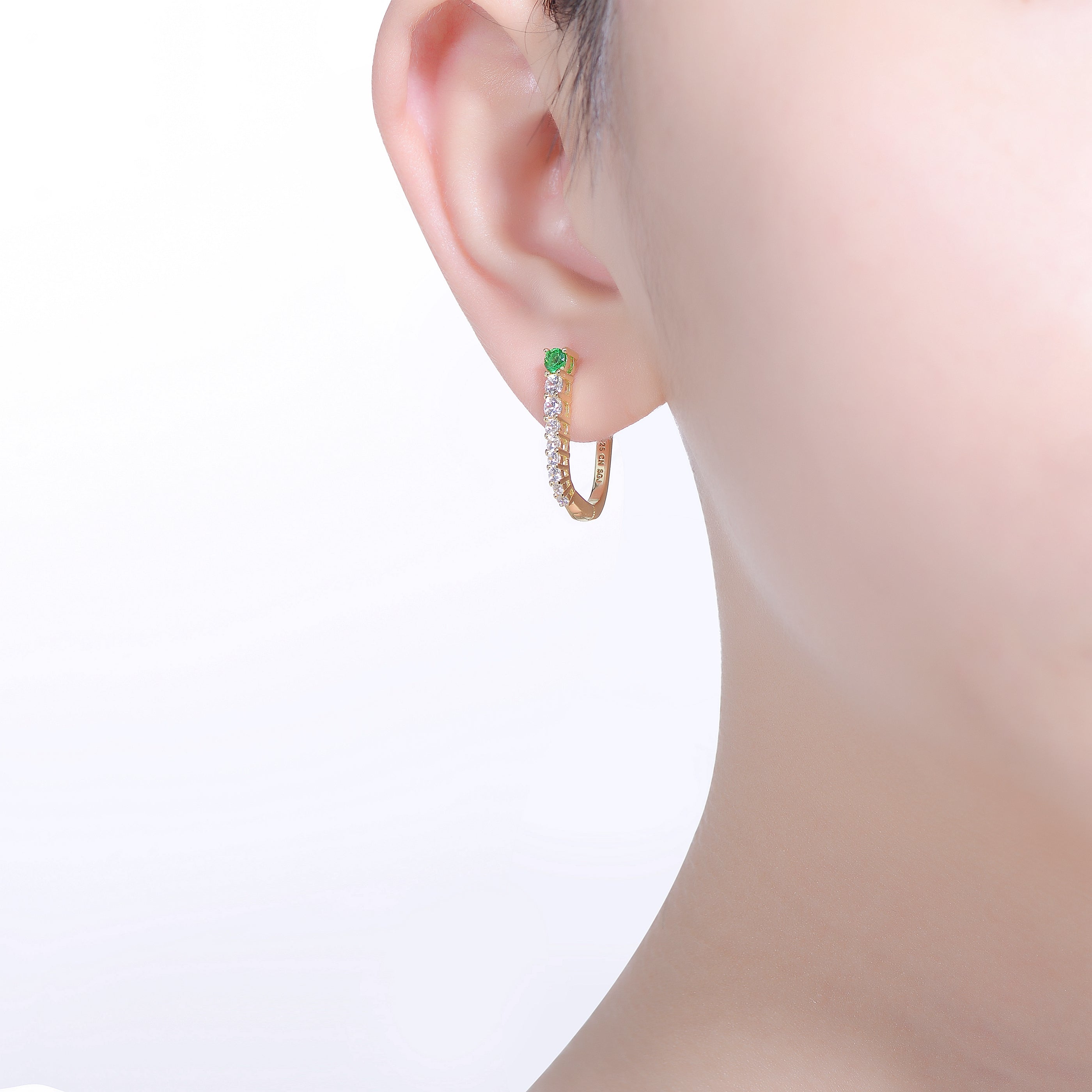 Cléo U-Shaped Mini Huggie Hoop Earrings GENEVIVE