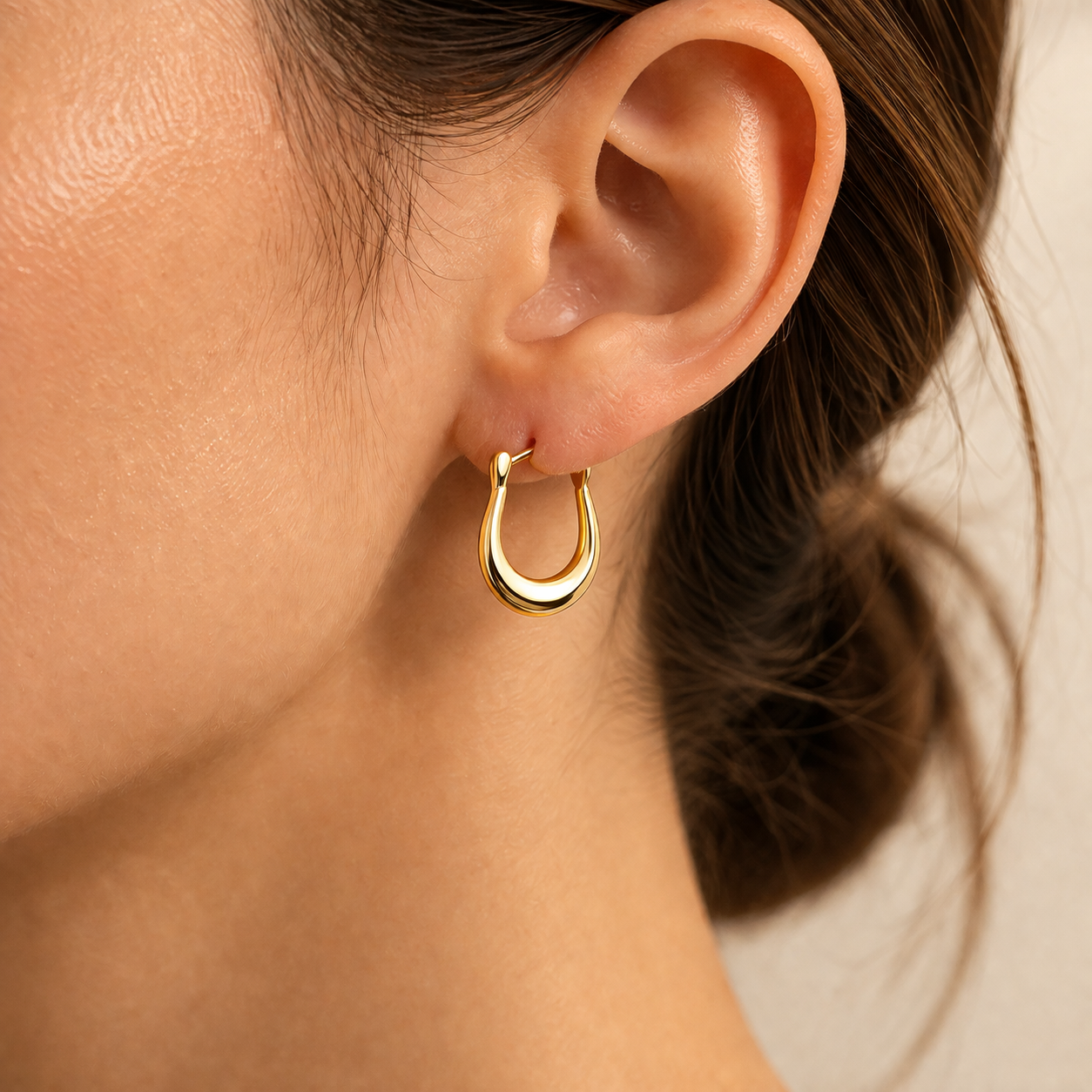 Justine Classic Couture Saddleback Hoop Earrings GENEVIVE