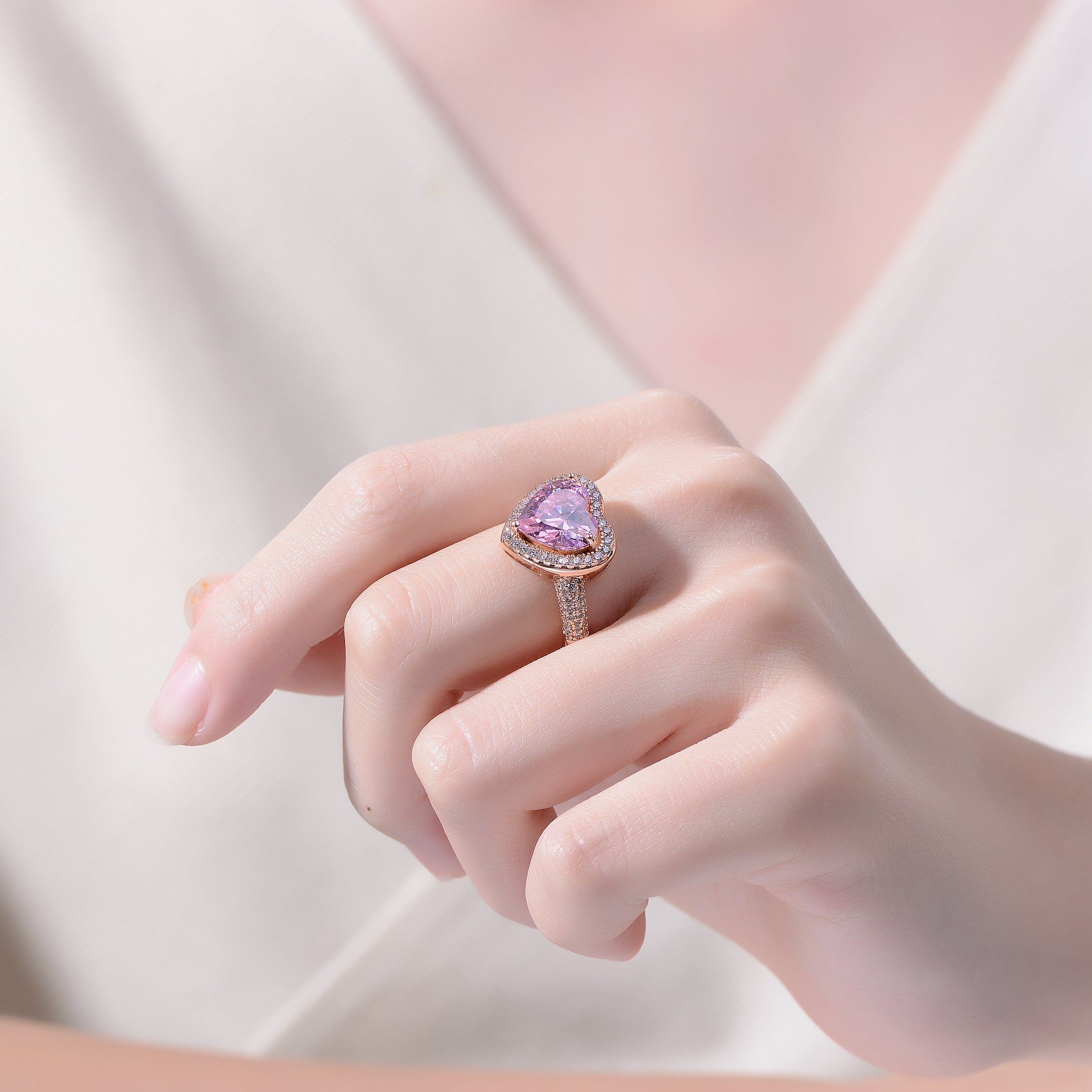 Coeur Pink Énergie Heart Ring - GENEVIVE