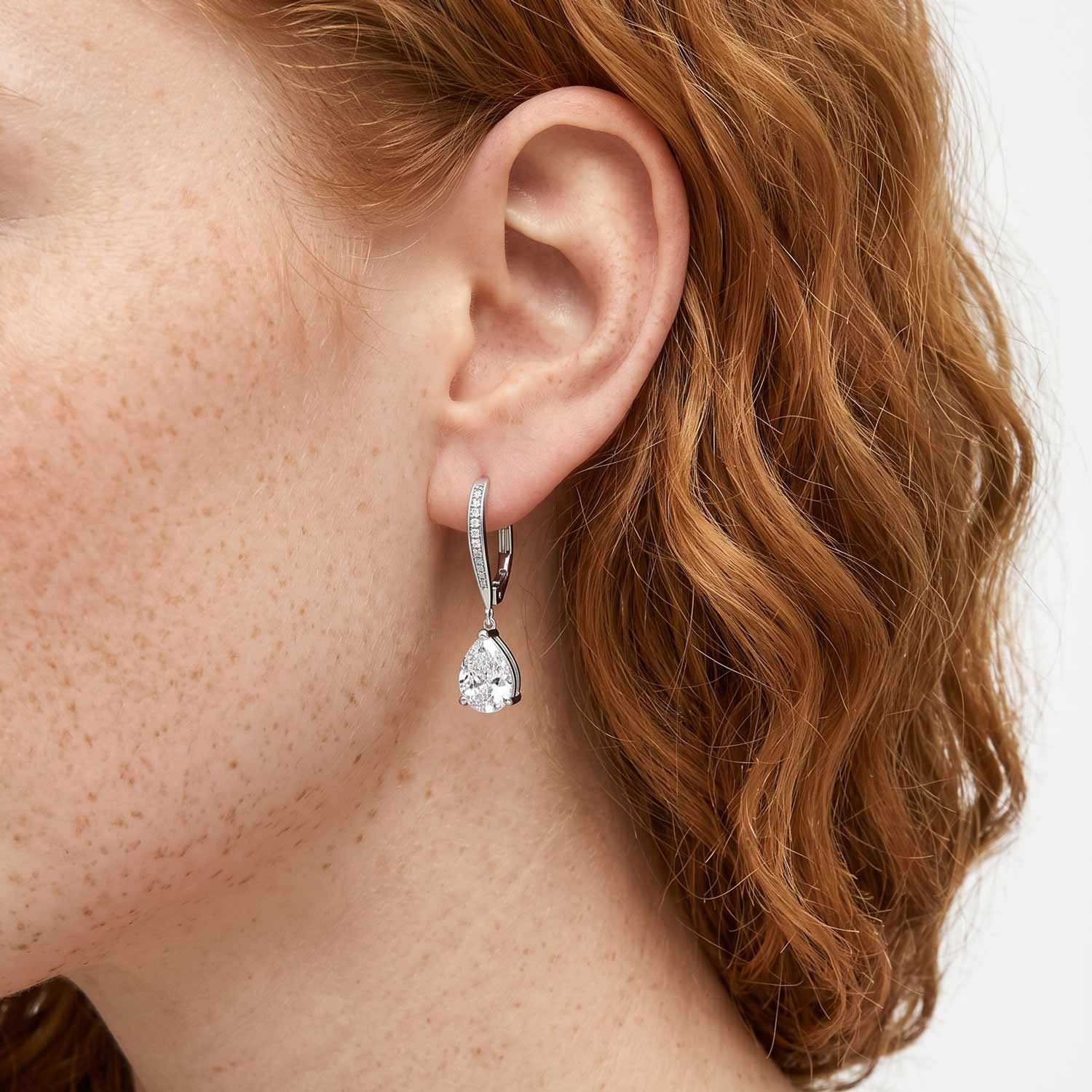 Constance Dainty Dangling Earrings - GENEVIVE
