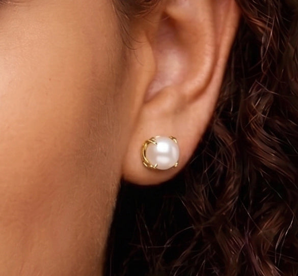 Delphine Mini Classic Freshwater Pearl Stud Earrings GENEVIVE